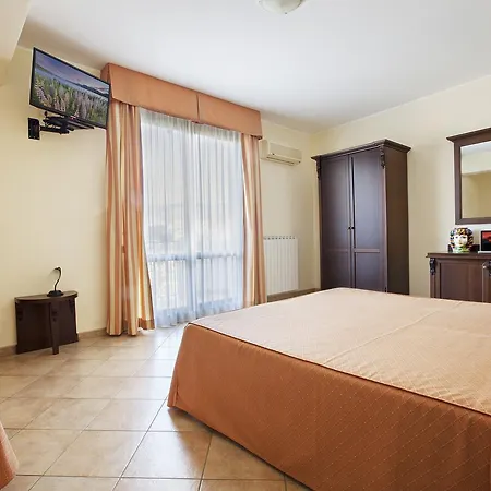 Hotel Terra Degli Elimi 3*