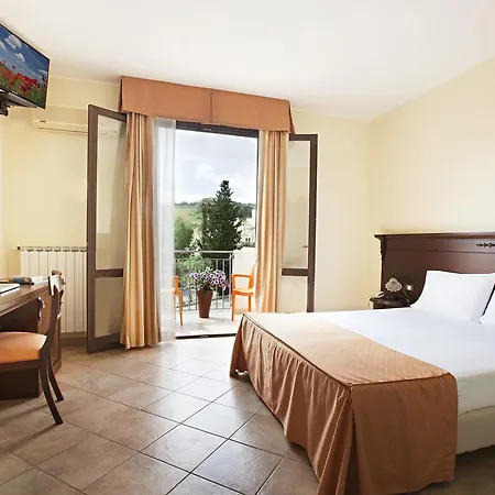 Hotel Terra Degli Elimi 3*