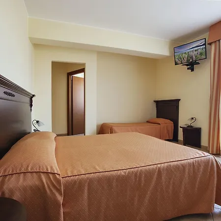Hotel Terra Degli Elimi 3*