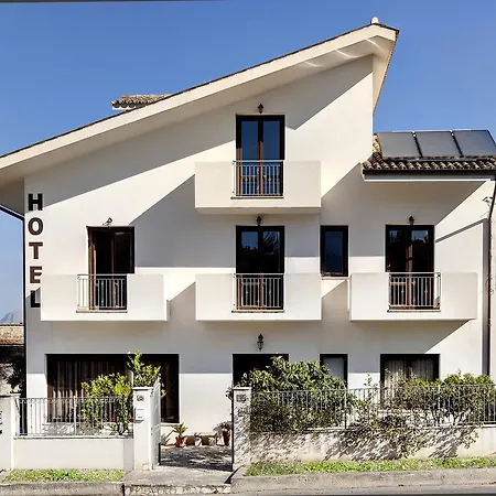 Hotel Terra Degli Elimi 3*