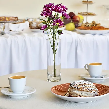 Hotel Terra Degli Elimi 3*