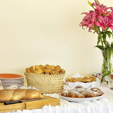 Hotel Terra Degli Elimi 3*